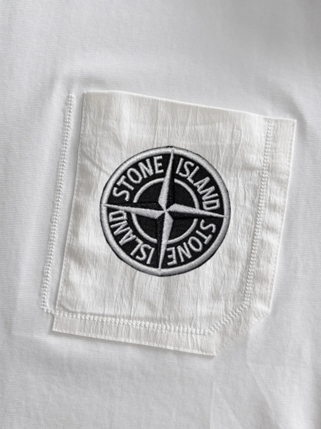 🅿️270 shipped next day Stone Island 2025 spring and summer new style (top quality, differentiated currency) launches double yarn pure cotton fabric short sleeves, early spring catwalk style, personalized and exclusive style, same style for men and women, using imported custom dyed fabrics, back collar chain bottom, fully shoulder-covering, no deformation or shrinkage when exposed to water, SIZE: M to 3XL